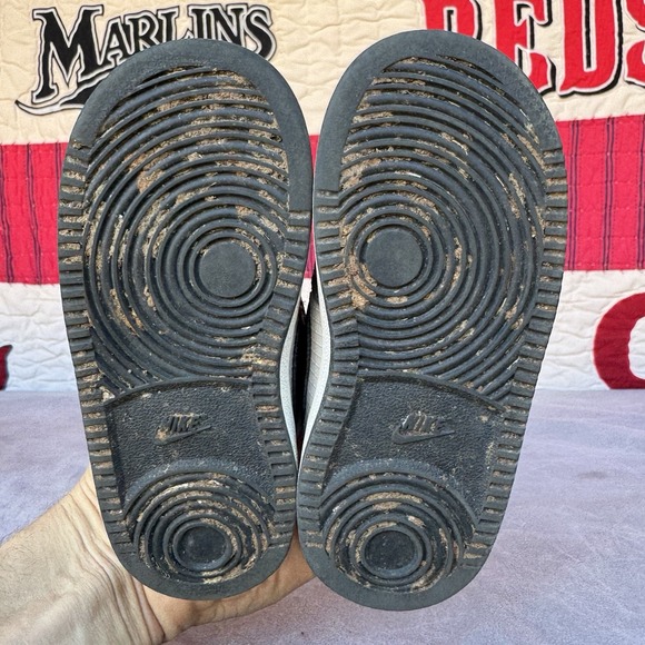 Size 8c - Toddler NIKE Court Borough Mid TD sneakers 870027-009 - Picture 6 of 8